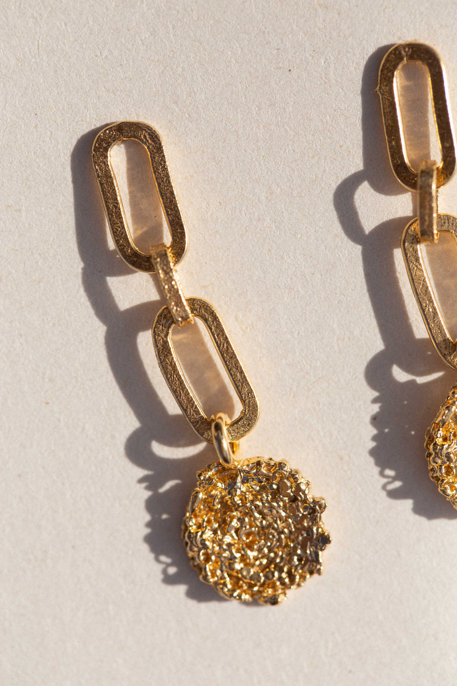 SAMSA Golden Chain Earrings with Medallions